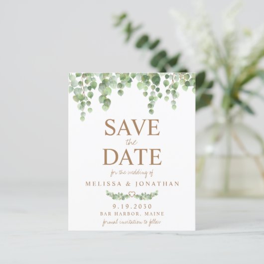 Budget Greenery Eukalyptus Wedding Save the Date (Stehend Vorderseite)
