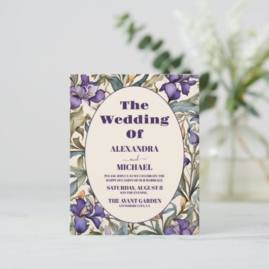 Budget Lila Iris Art Nouveau Wedding Einladung (Stehend Vorderseite)