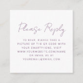 Budget Mauve Script Hochzeit QR Code RSVP Begleitkarte (Vorderseite)