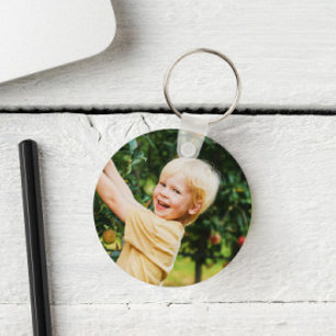Budget-Minimalist einfaches Geschenk mit zwei Foto Schlüsselanhänger