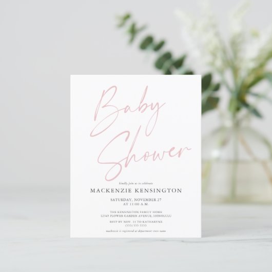 Budget Moderne Blush Pink Script Baby Dusche (Stehend Vorderseite)