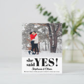 Budget Modernes Foto Verlobung Ankündigungskarte (Stehend Vorderseite)