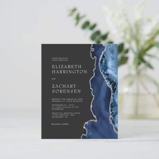 Budget Navy Blue Agate Silver Wedding Einladung (Stehend Vorderseite)