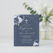 Budget Navy Blue Floral Arch Cross Boys Taufe (Stehend Vorderseite)