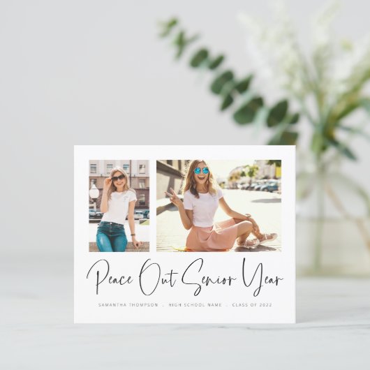 Budget Peace Out 2 Fotos 2022 Grad Ankündigung (Stehend Vorderseite)