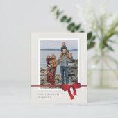 Budget Red Bow Foto Weihnachtskarte (Stehend Vorderseite)