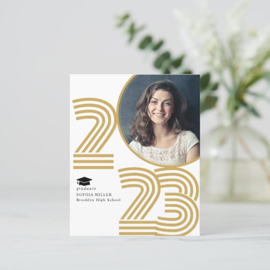 Budget Retro Grad Foto Abschluss Card (Stehend Vorderseite)