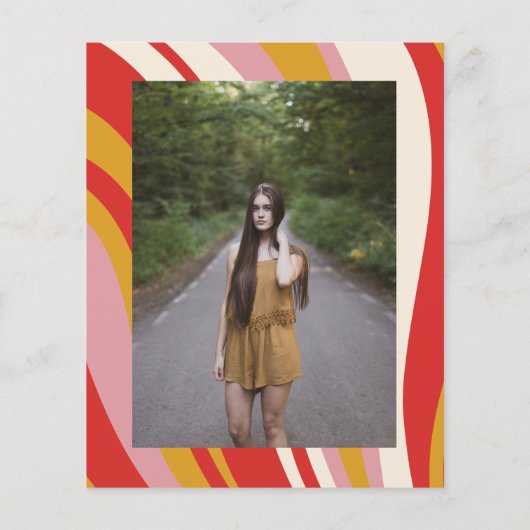 Budget Retro Groovy Red 70er Graduation Party Foto (Rückseite)