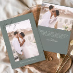 Budget Sage Green Wedding Foto Vielen Dank Karten<br><div class="desc">Budget Sage Green Wedding Dankeschön Karten,  die ein Foto auf der Vorder- und Rückseite haben. Die Dankeschön-Karten enthalten eine moderne,  handgeschriebene,  kursive Schriftzeichen-Typografie,  die elegant,  einfach und modern nach einem minimalistischen einfachen Hochzeitstag-Fest zu verwenden sind.</div>