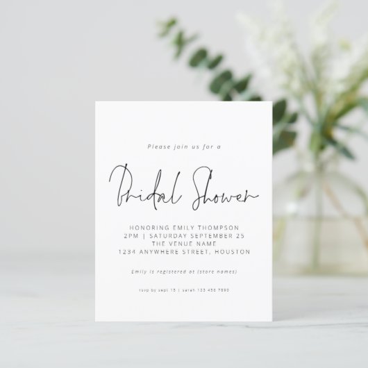 Budget Schwarz-weiße Script Bridal Dusche Einladun (Stehend Vorderseite)