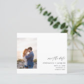 Budget Side V Foto Moderne Save-the-Date-Karte (Stehend Vorderseite)