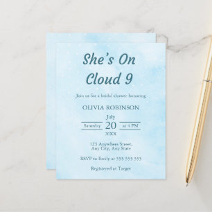 Budget Sie ist auf Cloud 9 Bridal Dusche Einladung