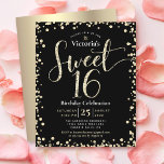 Budget Sweet 16 Black Gold Glitzer Chic Einladung<br><div class="desc">"Happy Sweet 16". Senden Sie diese atemberaubende, funkelnd, mädchenhafte, festliche, moderne, personalisierte, maßgeschneiderte Party Einladung für eine Veranstaltung, an die Sie sich erinnern können. Gold Glitzer Skript Typografie und Konfetti Overlay einen schwarzen Hintergrund. Auf der Rückseite befindet sich ein gebürsteter goldfarbener Hintergrund. Personalisieren Sie den benutzerdefinierten Text mit dem Namen...</div>