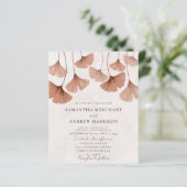 Budget Terracotta Ginkgo Hochzeitseinladung (Stehend Vorderseite)