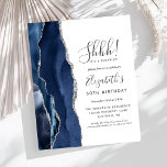 Budget Überraschung 30. Geburtstag Party Blue Agat<br><div class="desc">Der links Rand dieser eleganten Überraschungsfeier bietet eine marineblau-blaue Aquarellgrenze,  die mit Imitaten aus silberfarbenem Glitzer bestickt ist. Der anpassbare Text kombiniert Handschrift,  Copperplate und kursiv Schriftart in Holzkohlegrau auf weißem Hintergrund. Auf der Rückseite ist ein passendes marineblau-silberfarbenes Design erkennbar.</div>
