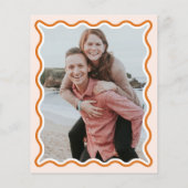 Budget Wavy Terracotta Foto Hochzeit Einladung (Rückseite)
