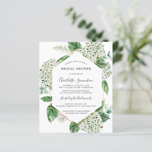 Budget White Hydrangea Bridal Dusche Einladung (Stehend Vorderseite)