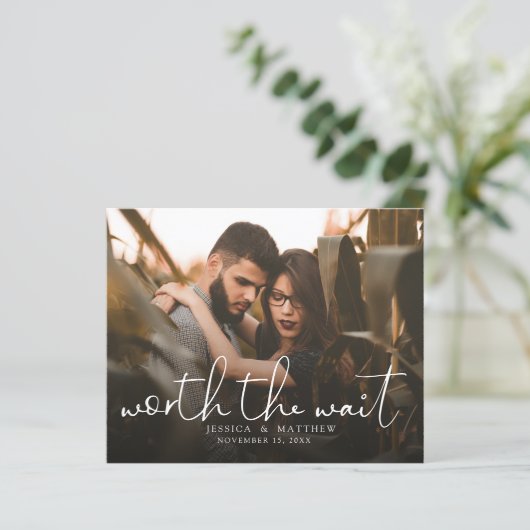 Budget Worth the Wait Wedding Foto Script Modern (Stehend Vorderseite)
