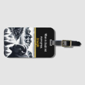 Buffalo by Mountains in ruhiger Landschaft Gepäckanhänger (Vorderseite (Horizontal))