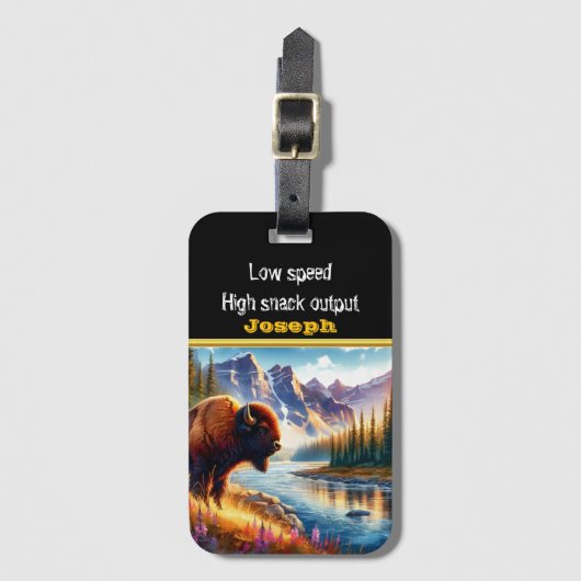 Buffalo by Serene River in Mountains Gepäckanhänger (Vorderseite Vertikal)