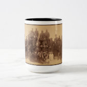 Buffalo-Krieger: Amerikanische Kampferei Zweifarbige Tasse (Mittel)