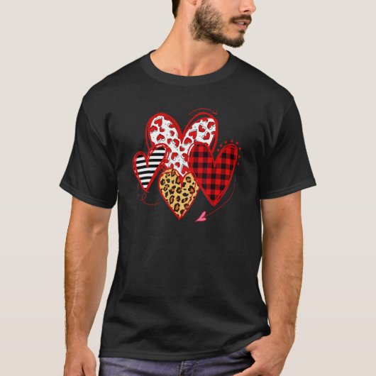 Buffalo Red Black Plaid And Leopard Hearts Valenti T-Shirt (Vorderseite)