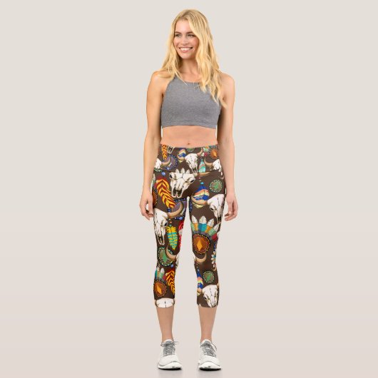 Buffalo Skull Native American Emblem Capri Leggings (Vorderseite)