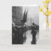 "Buffalo"-Soldaten kehren Farben zurück - 1919 Karte (Gelbe Blume)