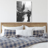 "Buffalo"-Soldaten kehren Farben zurück - 1919 Leinwanddruck (Insitu (Schlafzimmer))