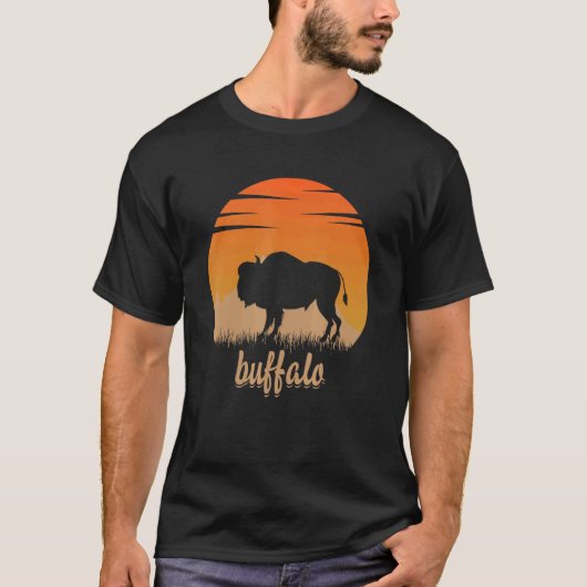 Buffalo Tier heiß im Berg in der Natur T-Shirt (Vorderseite)