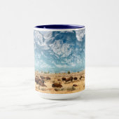Buffalo Unterhalb des Grand Teton Mountains Tasse (Zentrum)