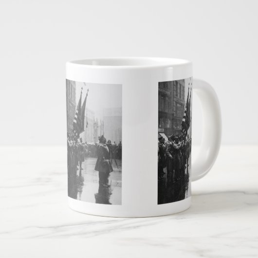 "Büffel-" Soldaten, die Farben - 1919 Jumbo-Tasse (Vorderseite Rechts)