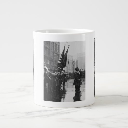 "Büffel-" Soldaten, die Farben - 1919 Jumbo-Tasse (Vorderseite)
