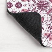 Bug, dunkle Magenta und rosa auf weiß Mousepad (Ecke)