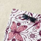 Bug, dunkle Magenta und rosa auf weiß Strandtuch (Beispiel)