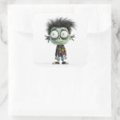 Bug-Mit Augen Benny - Quirky Zombie Kid Quadratischer Aufkleber (Tasche)