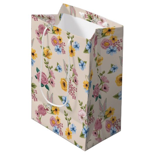 BUGS BUNNY™ Blumenstickmuster Mittlere Geschenktüte (Vorderseite Schrägansicht)