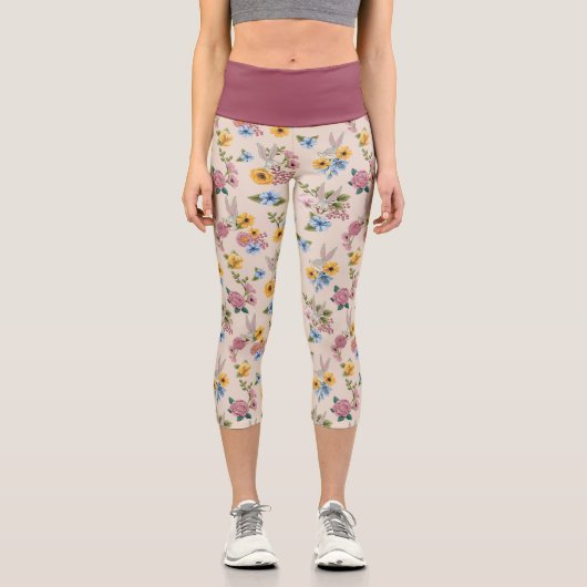 BUGS BUNNY™ Floral Embroidery Pattern Capri Leggings (Vorderseite)