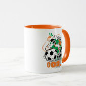 BUGS BUNNY™ Kicking Soccer Goal Tasse (VorderseiteRechts)