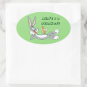 BUGS BUNNY™ Lay Down Eating Carrot Ovaler Aufkleber (Tasche)