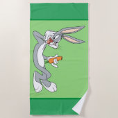 BUGS BUNNY™ Lay Down Eating Carrot Strandtuch (Vorderseite)