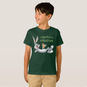 BUGS BUNNY™ Lay Down Eating Carrot T-Shirt (Vorne ganz)