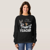 BUGS BUNNY™ Lying Down Eating Carrot Teacher Sweatshirt (Vorne ganz)