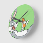 BUGS BUNNY™ Lying Down Ess Karotte Runde Wanduhr (Winkel)