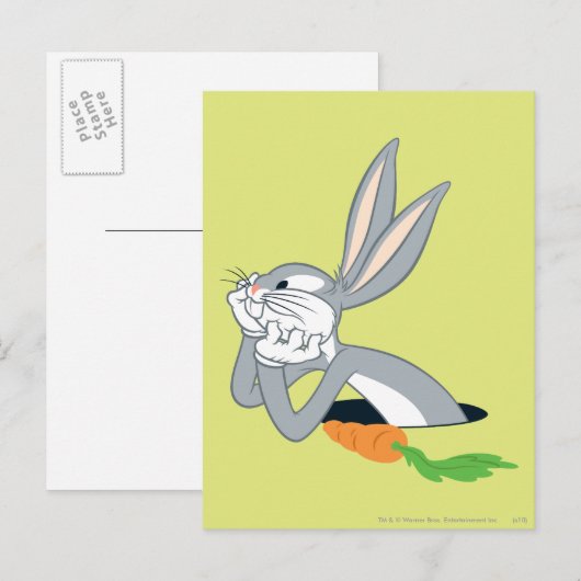 BUGS BUNNY™ mit Karotte Postkarte (Vorne/Hinten)