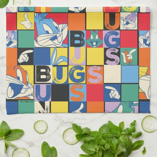 BUGS BUNNY™ Schachbrett mit farbenfrohen Namen und Geschirrtuch (Gefaltet)