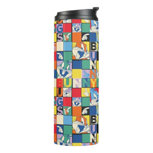 BUGS BUNNY™ Schachbrett mit farbenfrohen Namen und Thermosbecher (Nach links gedreht)