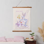 BUGS BUNNY™, TWEETY™, SYLVESTER™ Squad Goals Wandteppich Mit Holzrahmen (Schlafzimmer)