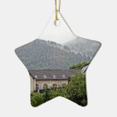 BuildingInTheHills Keramik Ornament (Links)