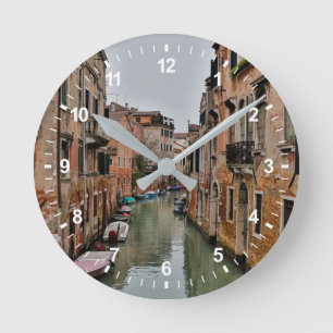 Buildings along canals of Venice Runde Wanduhr